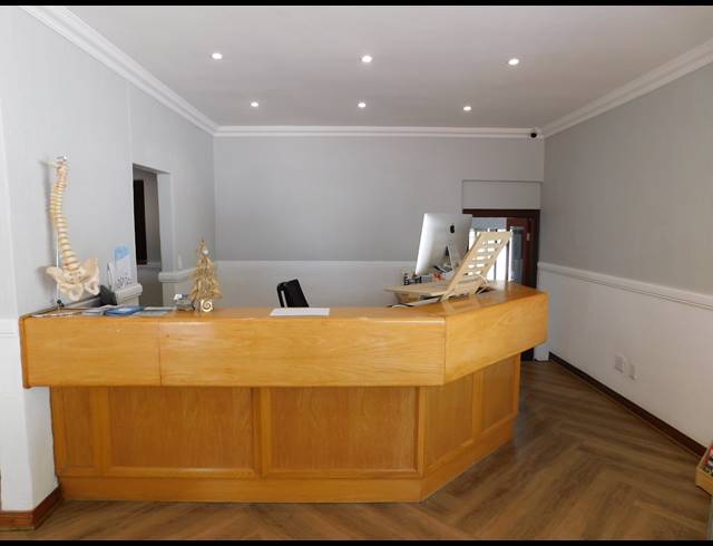 10M² MEDICAL SUITE TO LET IN RUITERHOF
